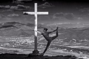 Yoga en Provence - Ombre et lumière - Abbaye de Ganagobie